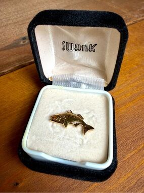 1950s Swank Gold Tone Fish Tie Tack Pin